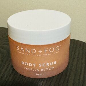 Sand + Fog vanilla bloom body scrub 10oz